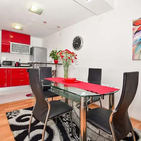 Apartment G.v. *